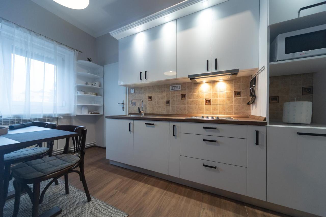 Apartman Komfor Premium ซูโบติกา ภายนอก รูปภาพ