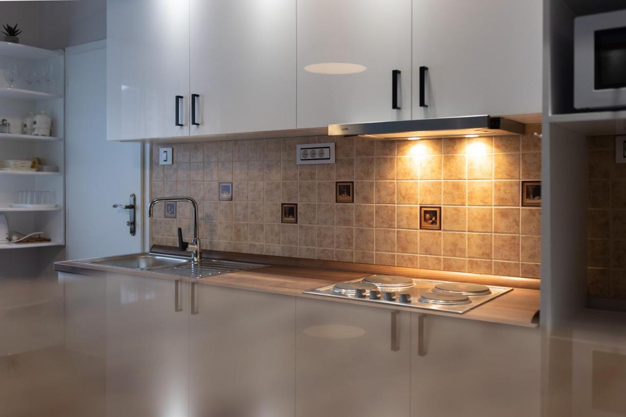 Apartman Komfor Premium ซูโบติกา ภายนอก รูปภาพ
